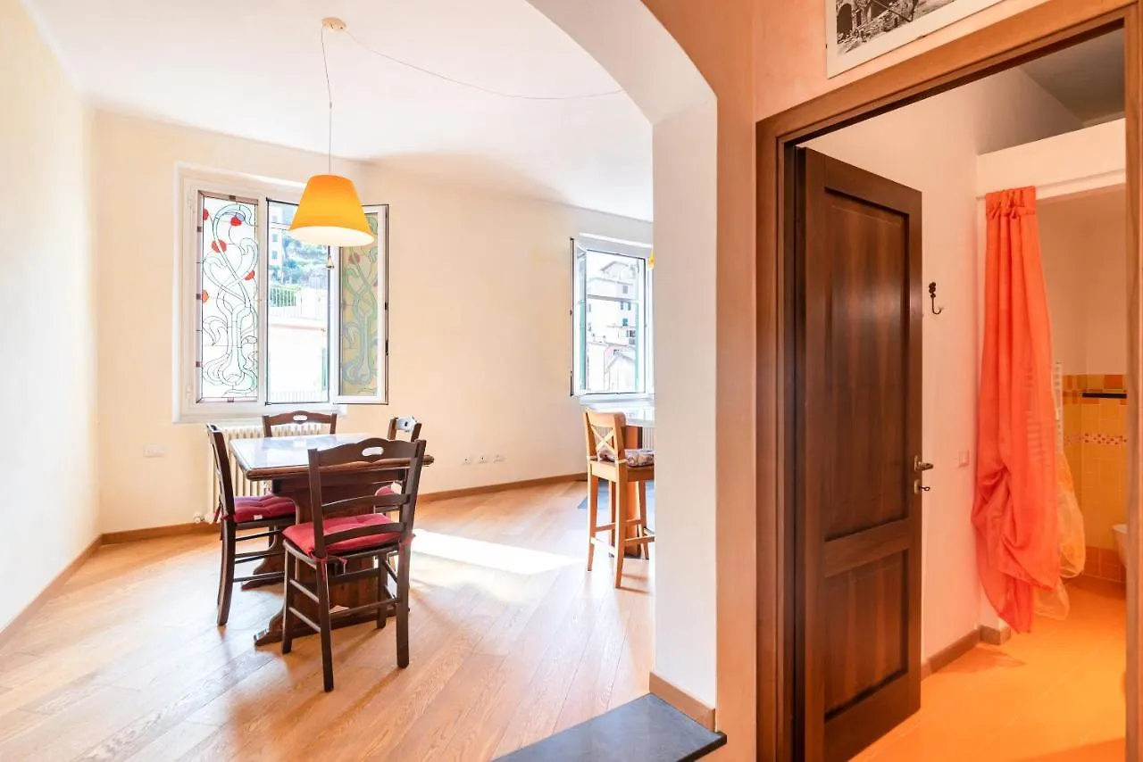 5Terre Experience Riomaggiore Central Penthouse Apartment