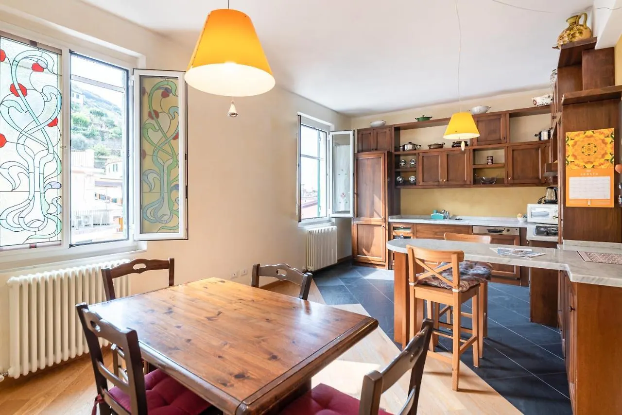 5Terre Experience Riomaggiore Central Penthouse Apartment